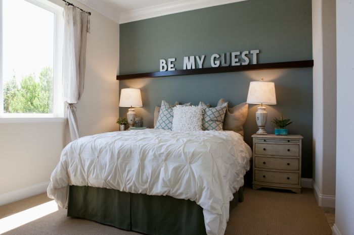 How to decorate a guest room