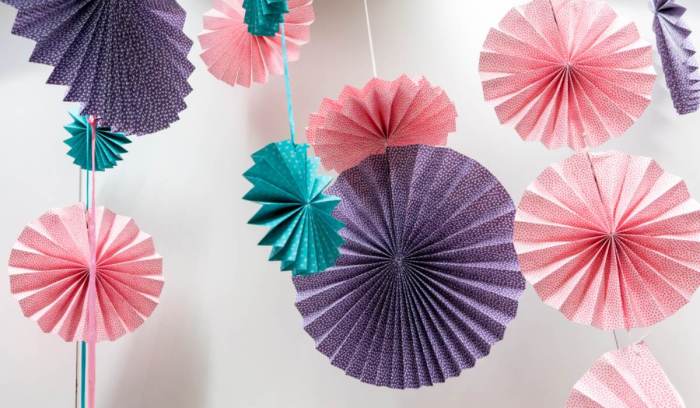 How to make paper wall decoration