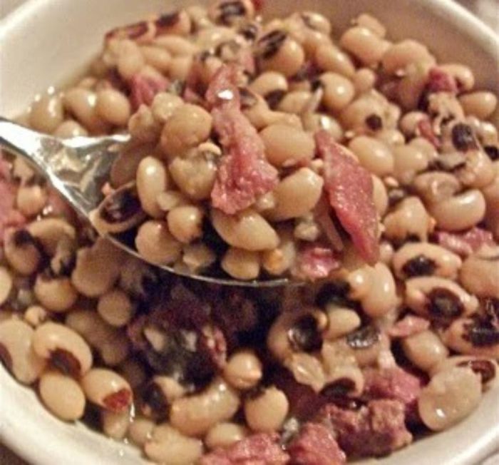 How to cook southern style black eyed peas